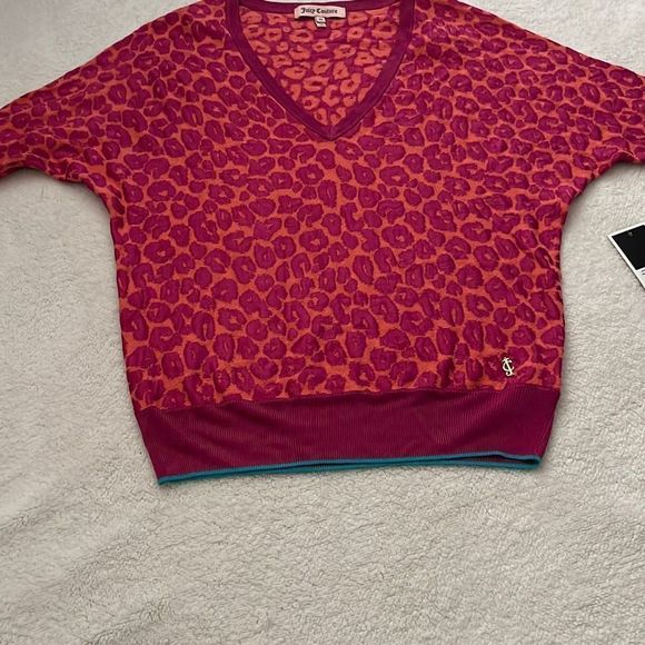 Juicy Couture Leopard Cheetah Sweater - Picture 2 of 7
